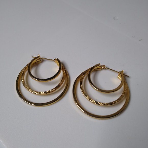 Circular Metal Layered Hoop Earrings - Picture 2 of 15